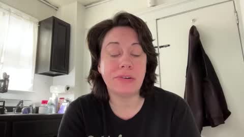 Snapshot of goddessjaylastar chatting on 01-12-26, 02:44 GoddessJayla Star online show from 01-12-26, 02:44