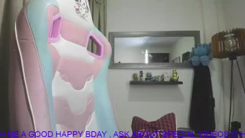 Snapshot of goddessjessica_roger chatting on 06-19-26, 05:56 Goddess Jessica and slave Roger online show from 06-19-26, 05:56