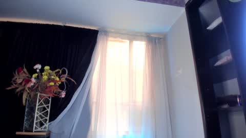 Julieta online show from 01-16-25, 10:34