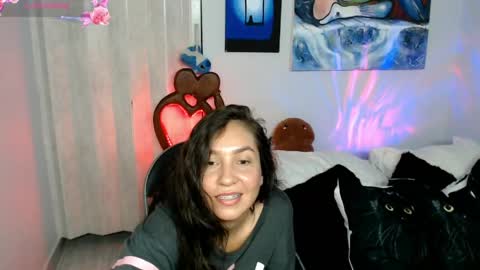  Naih Reyes online show from 04-17-26, 04:59