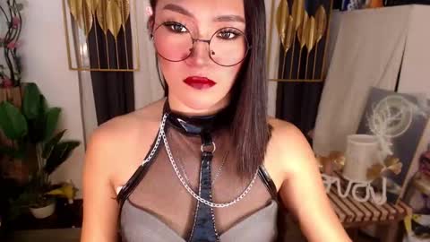 Snapshot of goddessquinnie chatting on 02-05-25, 01:58 quinnie online show from 02-05-25, 01:58