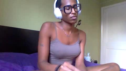 Snapshot of goddexx_kii chatting on 11-05-25, 09:26 goddexx_kii online show from 11-05-25, 09:26