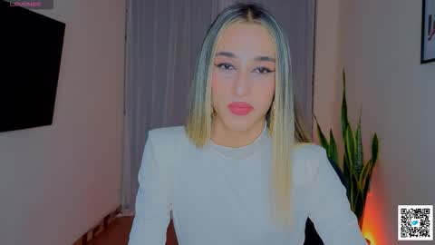 Snapshot of goddivaa chatting on 02-09-26, 04:27 goddivaa online show from 02-09-26, 04:27