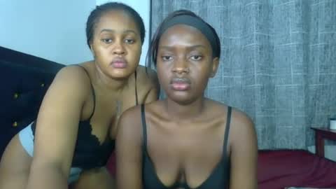 Snapshot of godess_lunah chatting on 06-26-26, 06:34 godess_lunah online show from 06-26-26, 06:34
