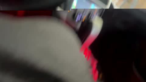 Snapshot of godgivenclimaxzz chatting on 01-12-25, 03:25 SirCumzalottt online show from 01-12-25, 03:25