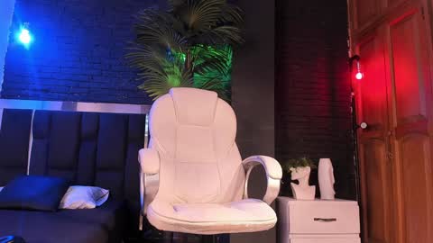 HUAN online show from 01-11-25, 05:41