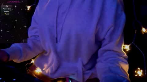 Snapshot of godpphire chatting on 12-14-25, 10:03 godpphire online show from 12-14-25, 10:03