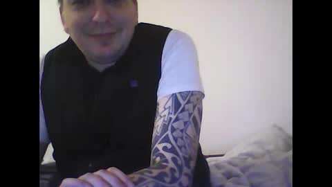 gohan8558 online show from 01-04-25, 05:26