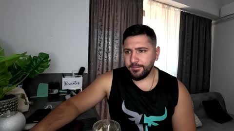 gold_alpha_boy online show from 10-15-25, 08:36