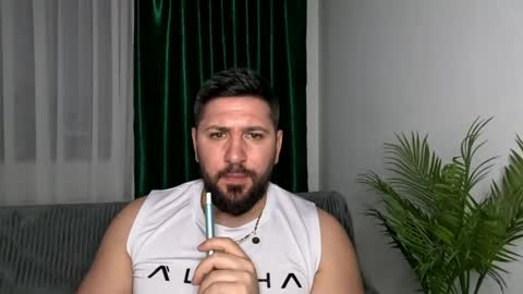 Snapshot of gold_alpha_boy chatting on 04-29-26, 07:42 gold_alpha_boy online show from 04-29-26, 07:42