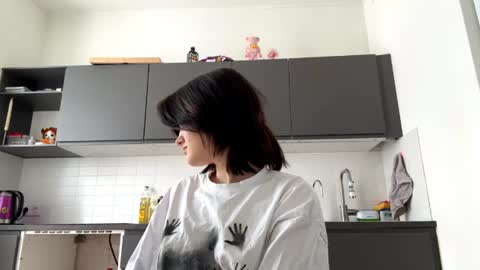 Snapshot of goldasero chatting on 06-23-26, 12:47 goldasero online show from 06-23-26, 12:47