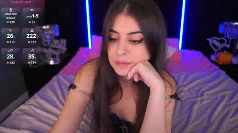 Snapshot of goldbabys chatting on 11-13-25, 05:45 GoldBabyS online show from 11-13-25, 05:45