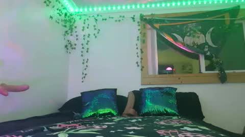XxPretentious PeachxX online show from 05-03-26, 07:14