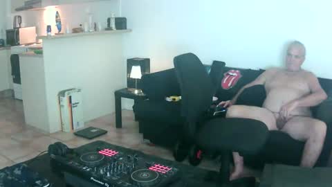 goldyguy011 online show from 05-19-26, 12:38
