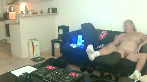 goldyguy011 online show from 05-25-26, 06:41