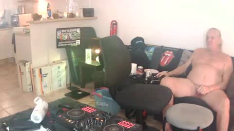 goldyguy011 online show from 07-15-26, 04:18