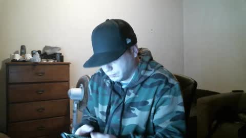 Snapshot of goleafzgo chatting on 01-16-25, 11:37 goleafzgo online show from 01-16-25, 11:37