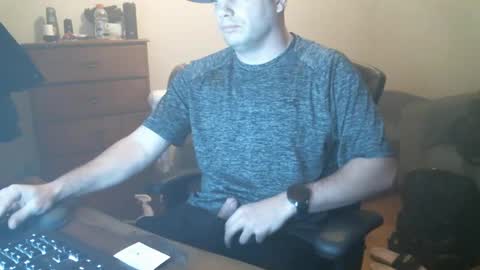 Snapshot of goleafzgo chatting on 02-12-25, 08:06 goleafzgo online show from 02-12-25, 08:06