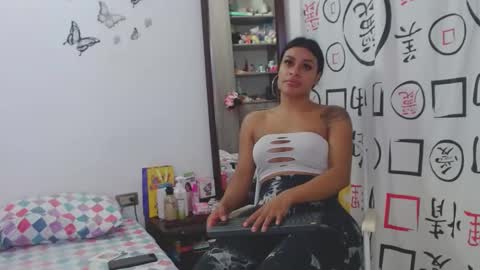 Valentina online show from 02-11-25, 06:51