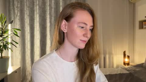 Polly online show from 12-21-25, 02:02