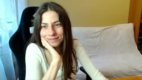 Snapshot of good__night chatting on 06-21-26, 03:47 Elizabeth Effie online show from 06-21-26, 03:47