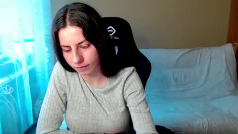 Snapshot of good__night chatting on 06-22-26, 01:41 Elizabeth Effie online show from 06-22-26, 01:41