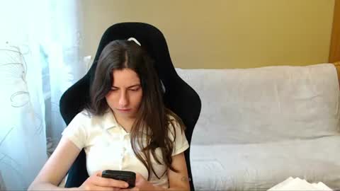 Snapshot of good__night chatting on 06-29-26, 04:07 Elizabeth Effie online show from 06-29-26, 04:07