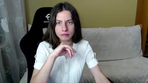 Snapshot of good__night chatting on 07-05-26, 05:42 Elizabeth Effie online show from 07-05-26, 05:42