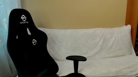 Snapshot of good__night chatting on 07-07-26, 04:55 Elizabeth Effie online show from 07-07-26, 04:55