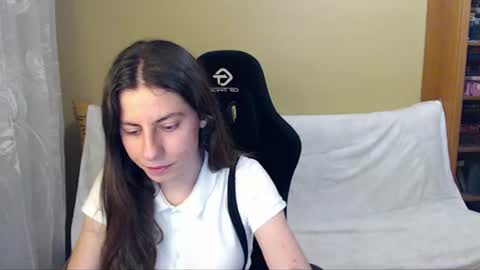 Snapshot of good__night chatting on 07-17-26, 06:46 Elizabeth Effie online show from 07-17-26, 06:46