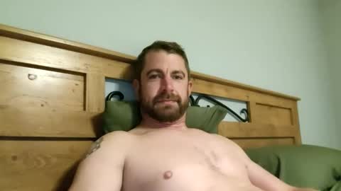 Snapshot of goodgreen35 chatting on 10-24-25, 06:43 goodgreen35 online show from 10-24-25, 06:43