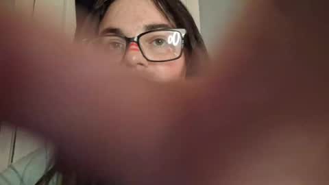 Snapshot of goodgrl1799 chatting on 02-11-25, 02:25 goodgrl1799 online show from 02-11-25, 02:25