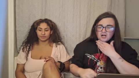 Snapshot of goodgrl1799 chatting on 02-24-25, 08:58 goodgrl1799 online show from 02-24-25, 08:58