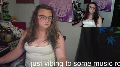goodgrl1799 online show from 07-12-26, 03:30