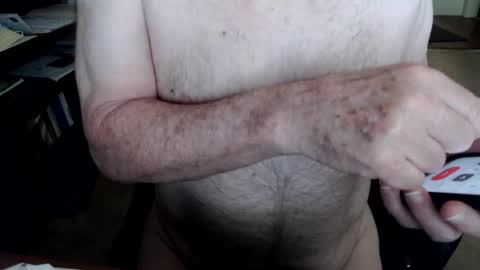 Snapshot of goodking999 chatting on 06-21-26, 03:03 goodking999 online show from 06-21-26, 03:03