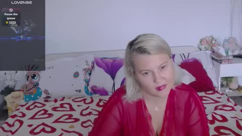 Elysa online show from 10-13-25, 06:35