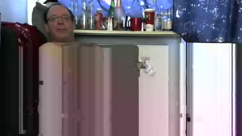 Snapshot of goofylicious_91 chatting on 01-25-25, 08:42 Peter online show from 01-25-25, 08:42