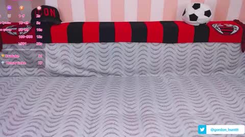 Snapshot of gordonhunt chatting on 12-10-24, 02:06 Gordon Hunt online show from 12-10-24, 02:06