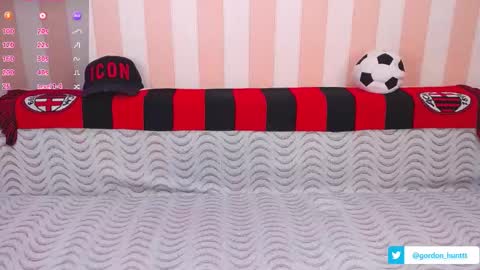 Snapshot of gordonhunt chatting on 01-22-25, 02:35 Gordon Hunt online show from 01-22-25, 02:35