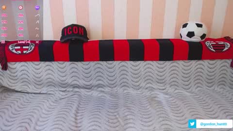 Snapshot of gordonhunt chatting on 02-11-25, 10:04 Gordon Hunt online show from 02-11-25, 10:04