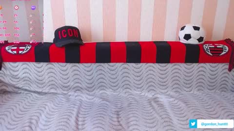 Snapshot of gordonhunt chatting on 02-12-25, 09:10 Gordon Hunt online show from 02-12-25, 09:10