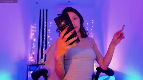 i am Jessi  I love animals and drawing I hope to get along with everyone. XOXO online show from 02-20-26, 07:47