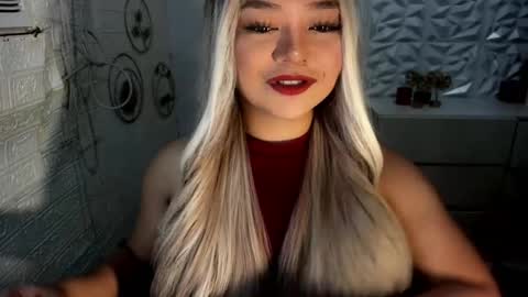 Amanda rose online show from 11-17-25, 08:03