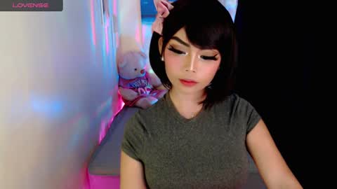 Snapshot of gorgeoustransgirl chatting on 01-30-25, 03:29 Emmy online show from 01-30-25, 03:29