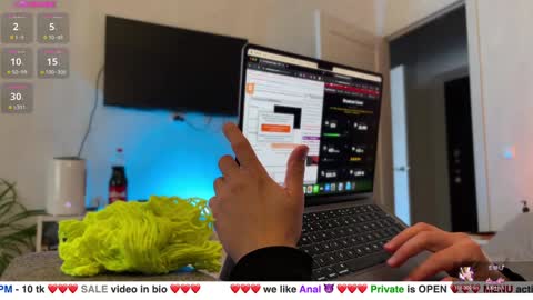 Baby online show from 01-31-25, 08:22