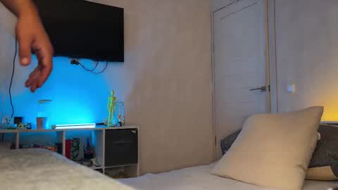 Baby online show from 09-14-25, 07:40