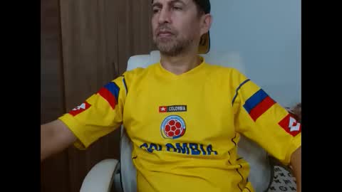 Snapshot of goten7 chatting on 05-15-26, 10:33 Andres online show from 05-15-26, 10:33