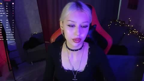 Violeta online show from 12-19-25, 12:12