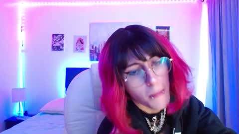 goth_minerva online show from 12-05-25, 01:31