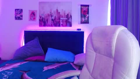 goth_minerva online show from 12-16-25, 01:38